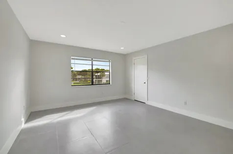 7898 Eastlake Drive Boca Raton FL 33433