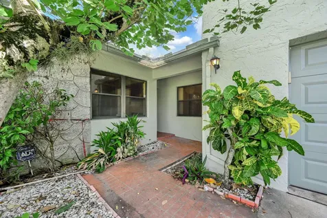 866 Nw 25th Avenue Delray Beach FL 33445