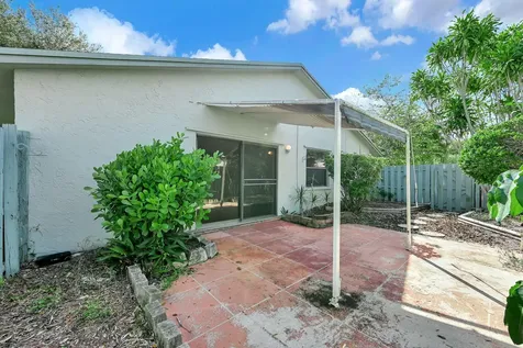 866 Nw 25th Avenue Delray Beach FL 33445