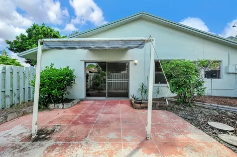 866 Nw 25th Avenue Delray Beach FL 33445