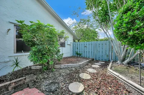 866 Nw 25th Avenue Delray Beach FL 33445