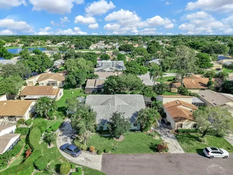 866 Nw 25th Avenue Delray Beach FL 33445