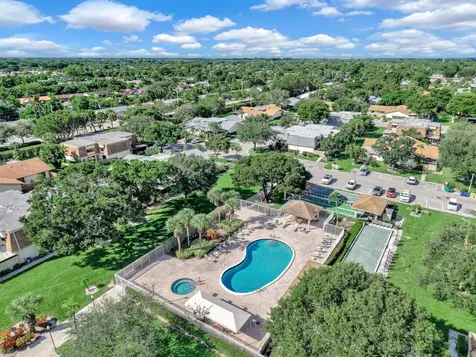 866 Nw 25th Avenue Delray Beach FL 33445