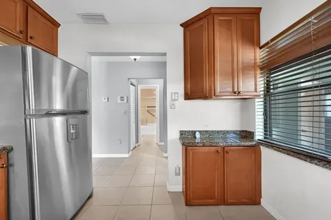 866 Nw 25th Avenue Delray Beach FL 33445