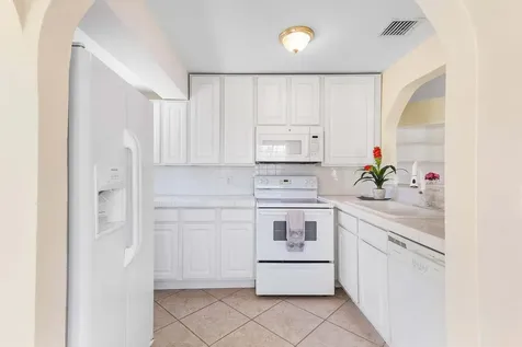 272 Ne 13th Street Delray Beach FL 33483