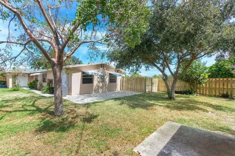 272 Ne 13th Street Delray Beach FL 33483