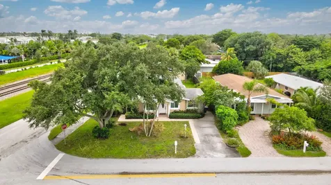 272 Ne 13th Street Delray Beach FL 33483