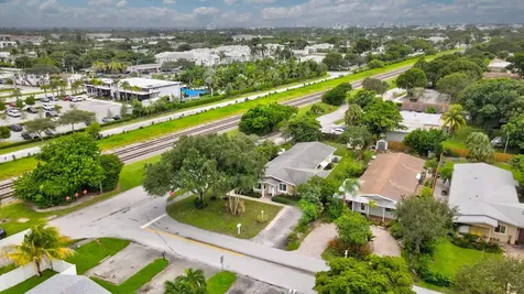 272 Ne 13th Street Delray Beach FL 33483