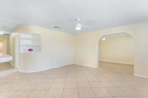 272 Ne 13th Street Delray Beach FL 33483