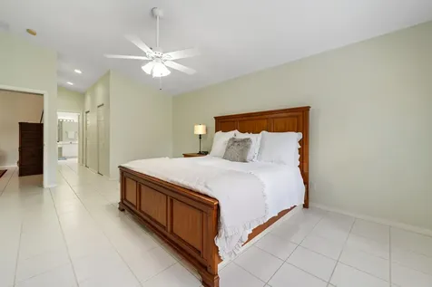 1129 Se Westminster Place Stuart FL 34997