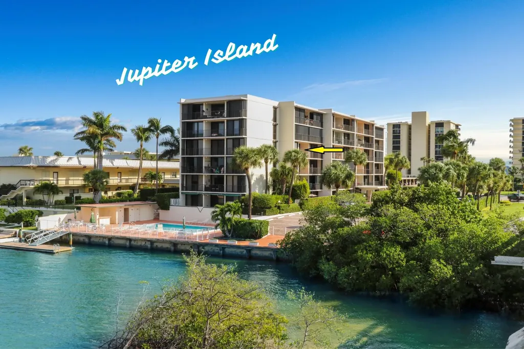 225 Beach Road Tequesta FL 33469