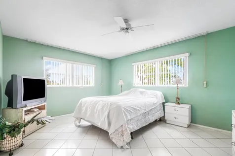 2102 Ne 1st Way Boynton Beach FL 33435