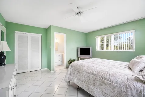 2102 Ne 1st Way Boynton Beach FL 33435