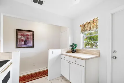 2102 Ne 1st Way Boynton Beach FL 33435