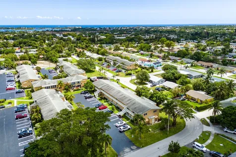 2102 Ne 1st Way Boynton Beach FL 33435
