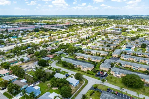 2102 Ne 1st Way Boynton Beach FL 33435