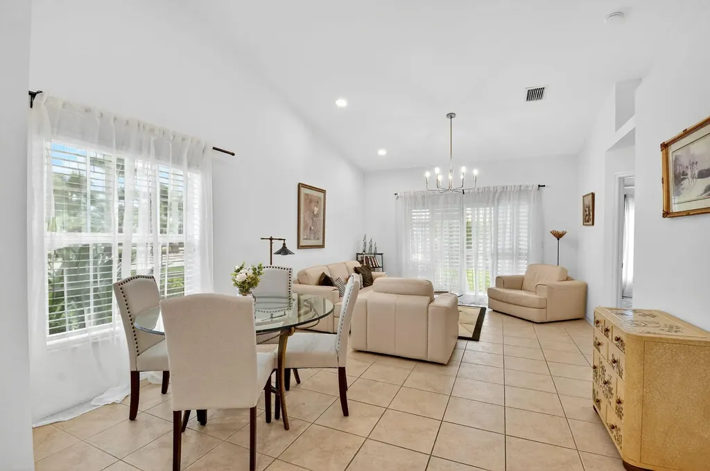 8624 Logia Circle Boynton Beach FL 33472