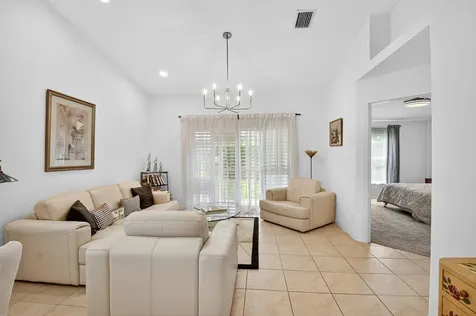 8624 Logia Circle Boynton Beach FL 33472