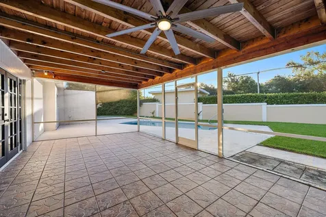 77 Holly Circle Tequesta FL 33469