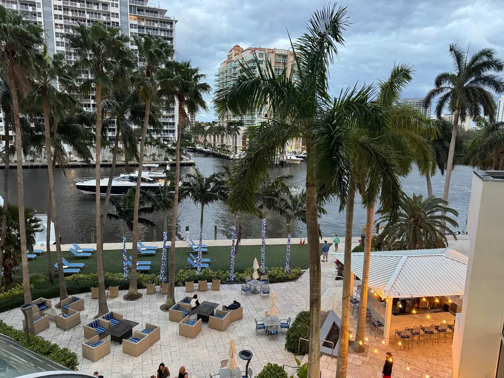 2670 E Sunrise Boulevard Fort Lauderdale FL 33304