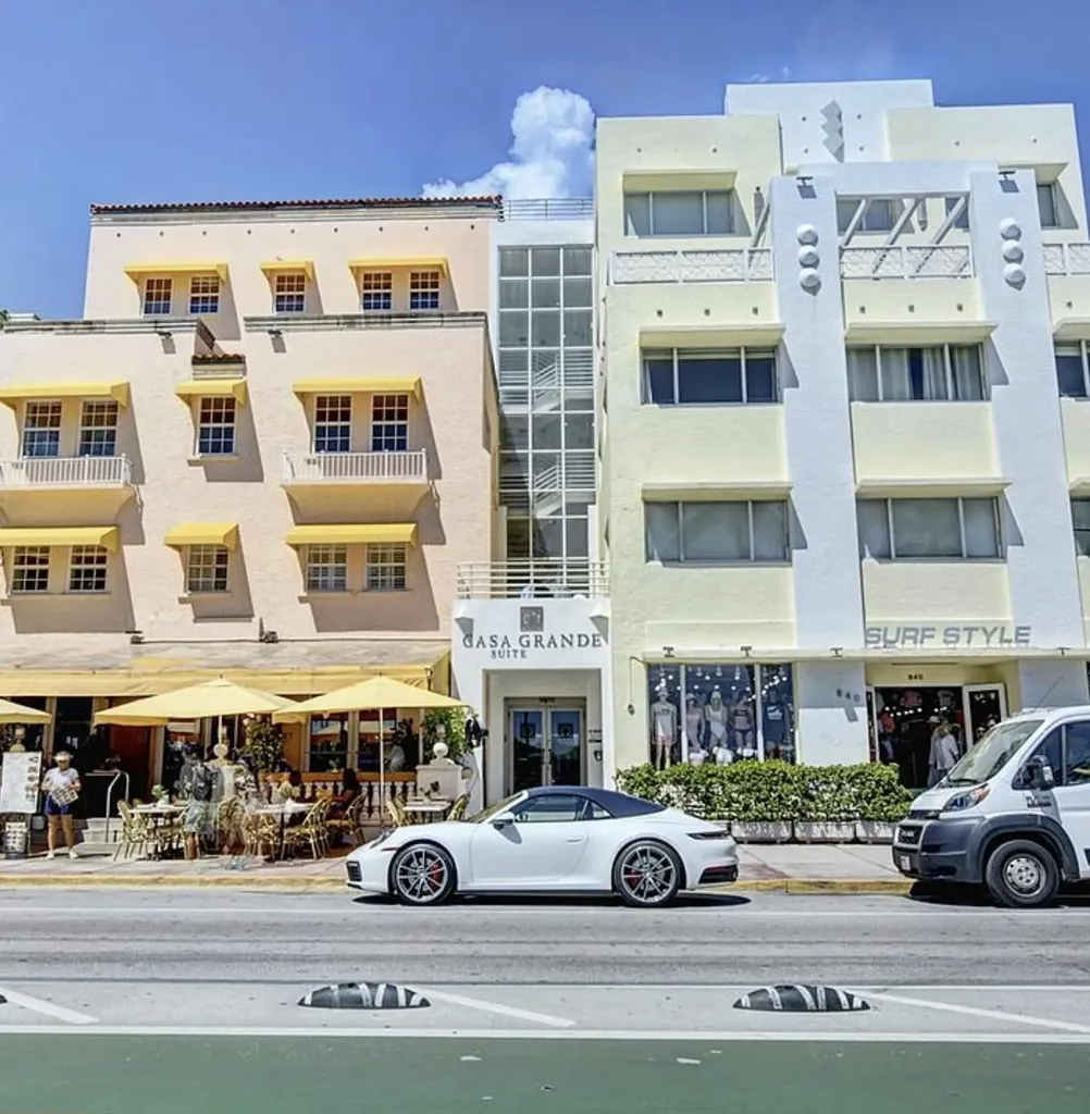 834 Ocean Drive Miami Beach FL 33139