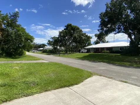 7006 Salerno Road Fort Pierce FL 34951