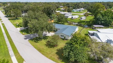 1301 Se 8th Avenue Okeechobee FL 34974