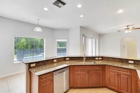 16383 73rd Terrace Palm Beach Gardens FL 33418
