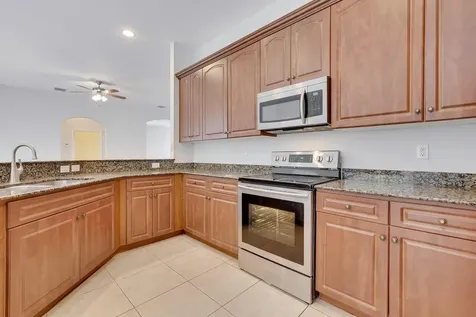 16383 73rd Terrace Palm Beach Gardens FL 33418