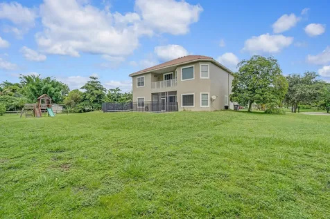 16383 73rd Terrace Palm Beach Gardens FL 33418
