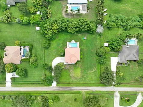 16383 73rd Terrace Palm Beach Gardens FL 33418
