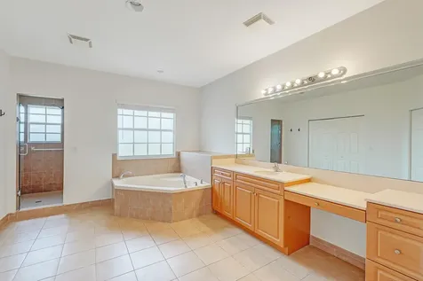 16383 73rd Terrace Palm Beach Gardens FL 33418