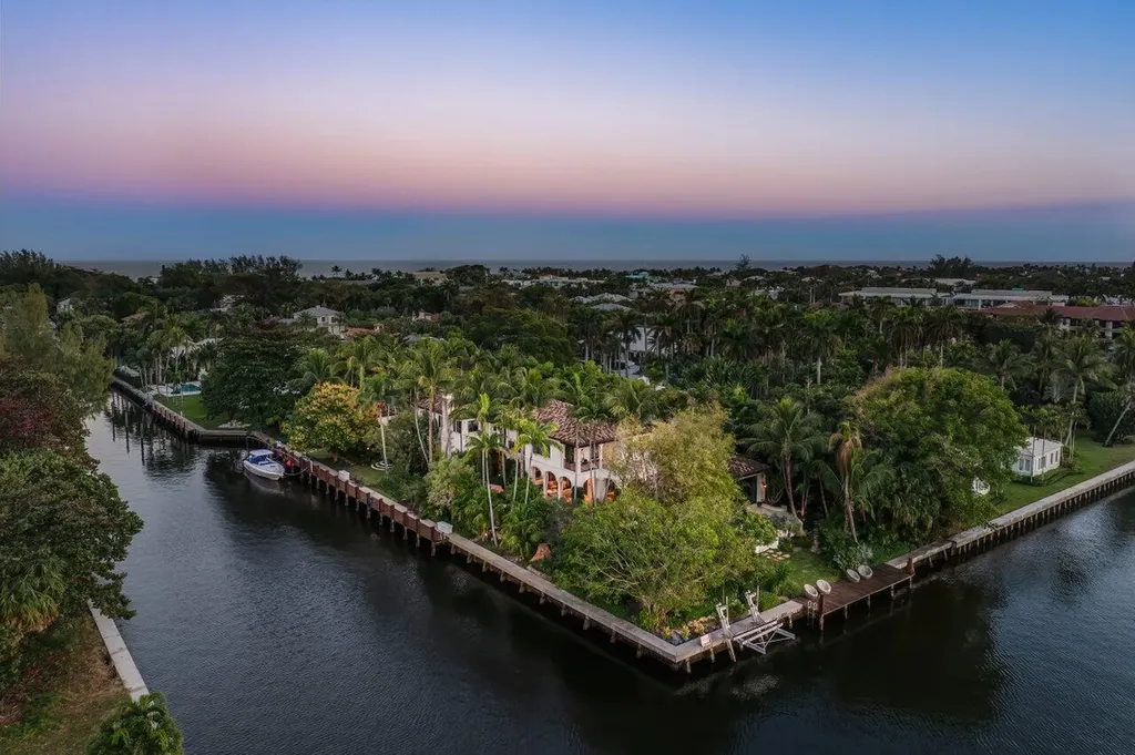 8 Driftwood Landing Gulf Stream FL 33483