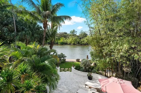 8 Driftwood Landing Gulf Stream FL 33483