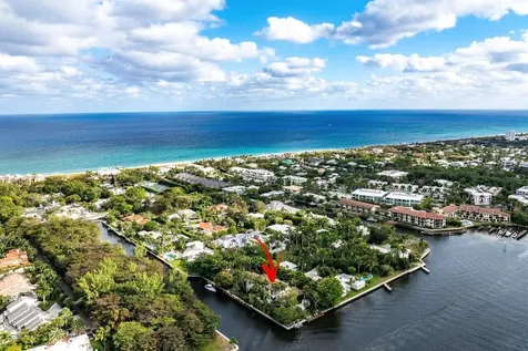 8 Driftwood Landing Gulf Stream FL 33483