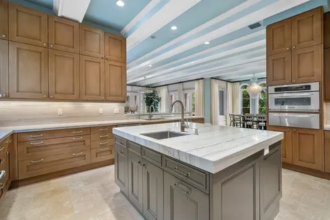 8 Driftwood Landing Gulf Stream FL 33483