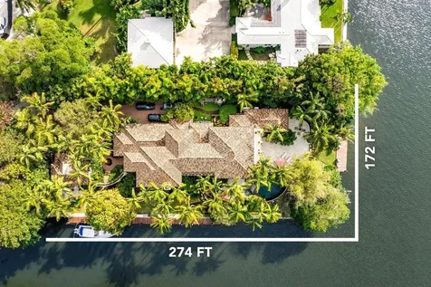 8 Driftwood Landing Gulf Stream FL 33483