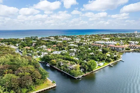 8 Driftwood Landing Gulf Stream FL 33483
