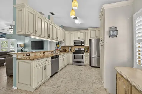 11415 40th Street Royal Palm Beach FL 33411