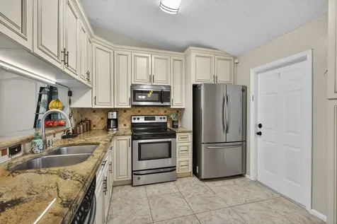 11415 40th Street Royal Palm Beach FL 33411