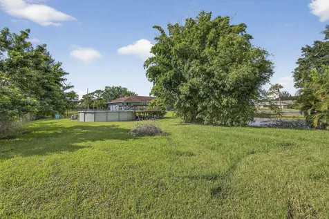 11415 40th Street Royal Palm Beach FL 33411