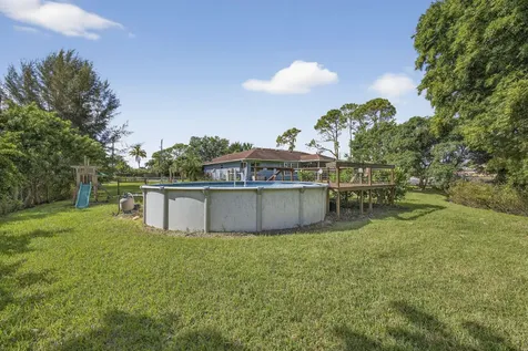 11415 40th Street Royal Palm Beach FL 33411