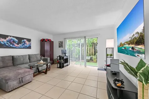 803 W Oakland Park Boulevard Oakland Park FL 33311