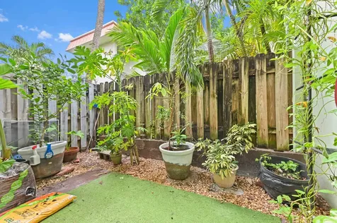 803 W Oakland Park Boulevard Oakland Park FL 33311