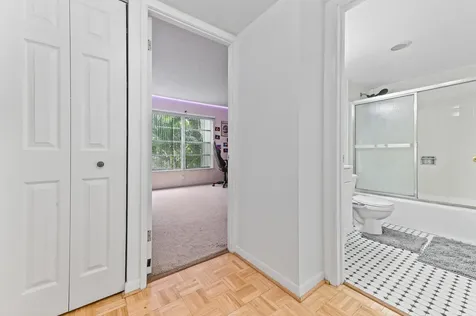803 W Oakland Park Boulevard Oakland Park FL 33311