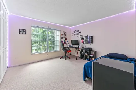 803 W Oakland Park Boulevard Oakland Park FL 33311