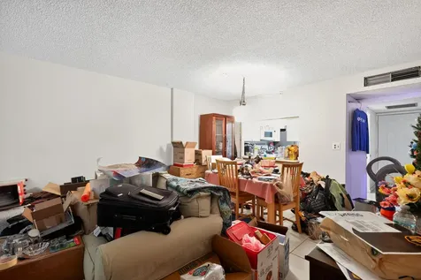 111 Royal Park Drive Oakland Park FL 33309