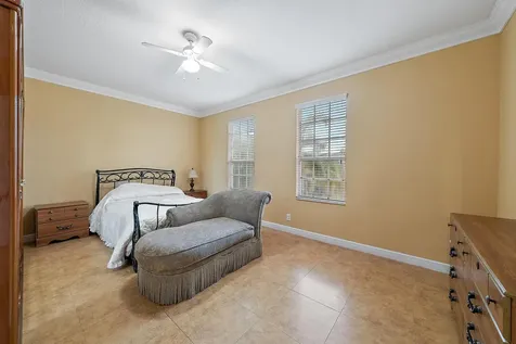 565 Sw Halden Avenue Port Saint Lucie FL 34953