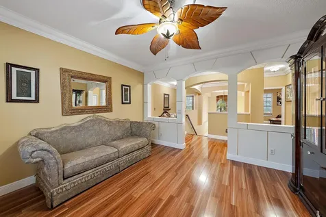 565 Sw Halden Avenue Port Saint Lucie FL 34953