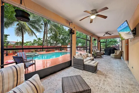 565 Sw Halden Avenue Port Saint Lucie FL 34953